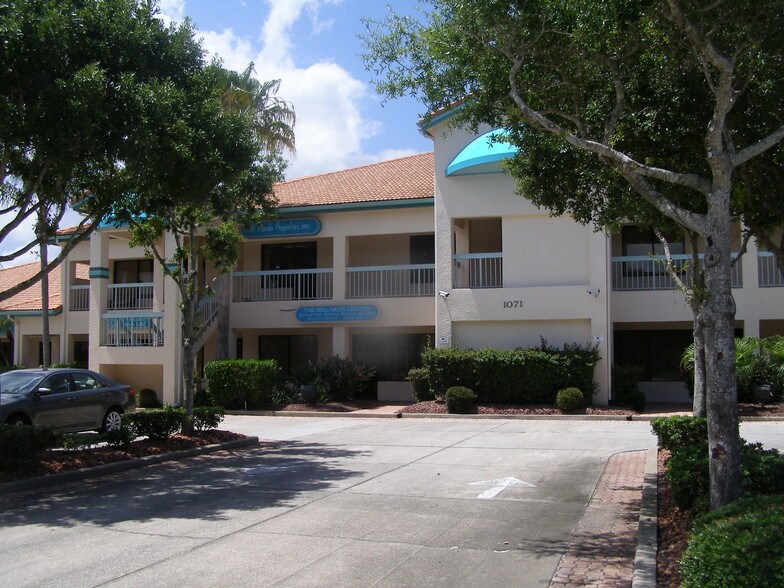 1071 Port Malabar Blvd NE, Palm Bay, FL à louer - Photo du bâtiment - Image 2 de 3