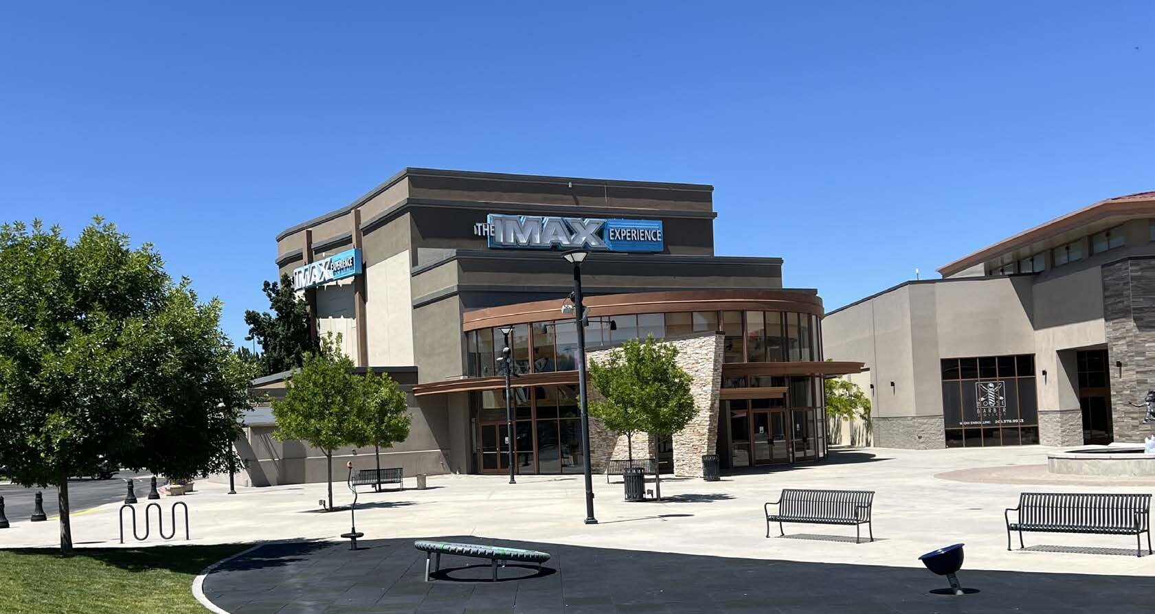 7703 W Overland Rd, Boise, ID à louer Photo du bâtiment- Image 1 de 9