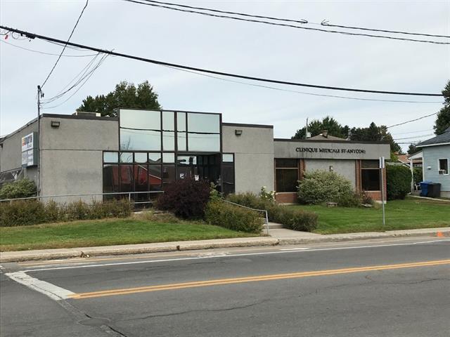 609 9E Rue, Saint-jerome, QC for sale Primary Photo- Image 1 of 1