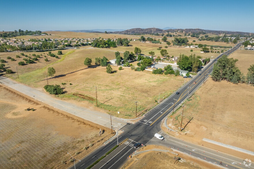1101 E 1st St, Beaumont, CA for sale - Primary Photo - Image 1 of 12