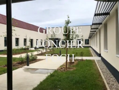 Avenue Du Docteur Georges Lévy, Vénissieux à vendre Photo du bâtiment- Image 1 de 5