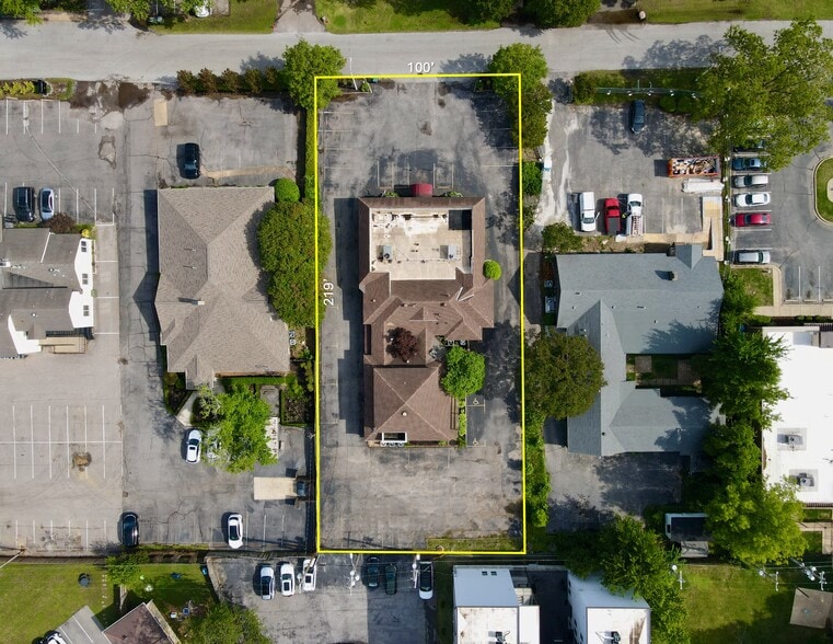 5149 Wheelis Dr, Memphis, TN à vendre - Photo du bâtiment - Image 3 de 12