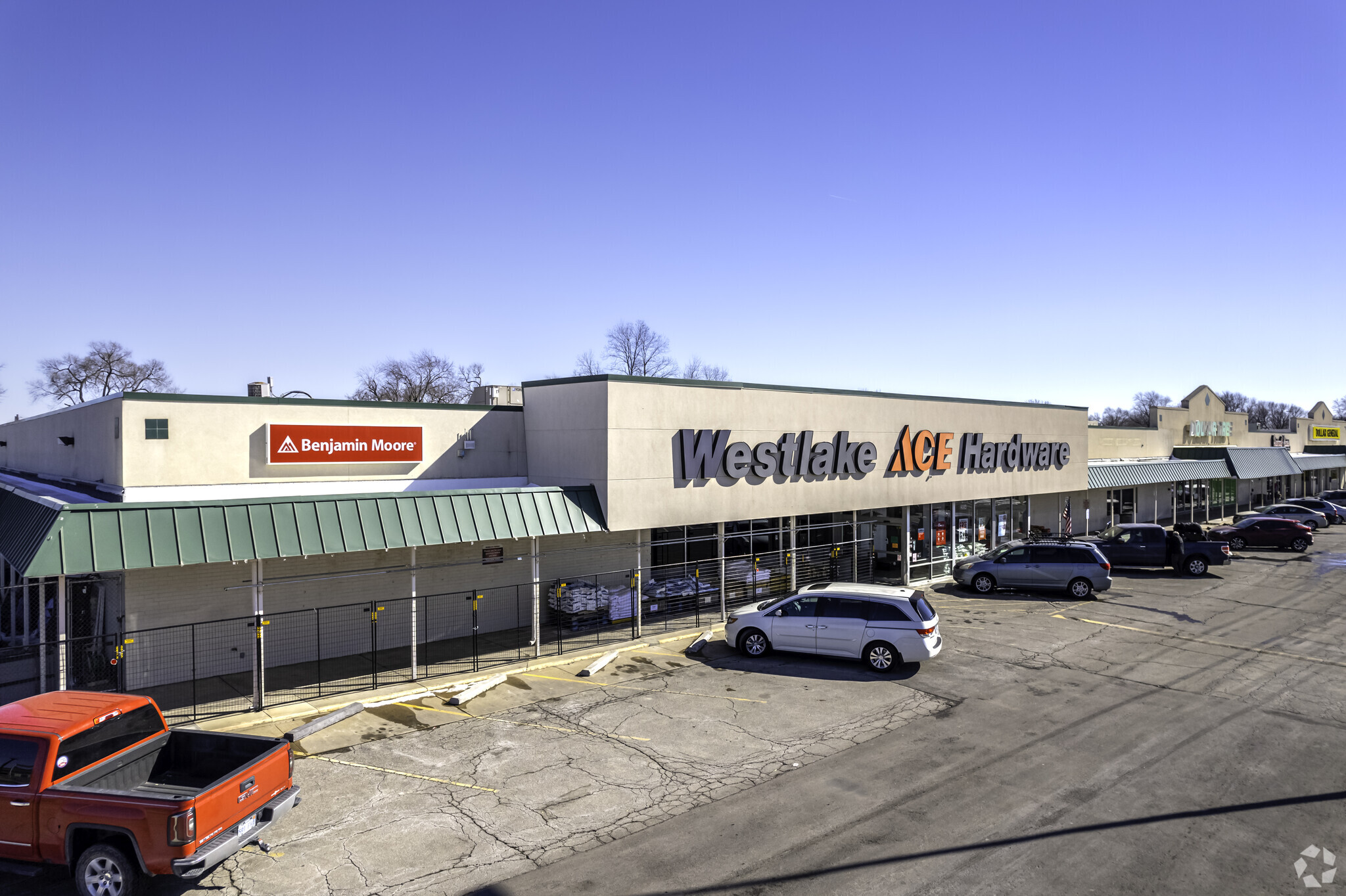 2050 NW Topeka Blvd, Topeka, KS for lease Primary Photo- Image 1 of 4