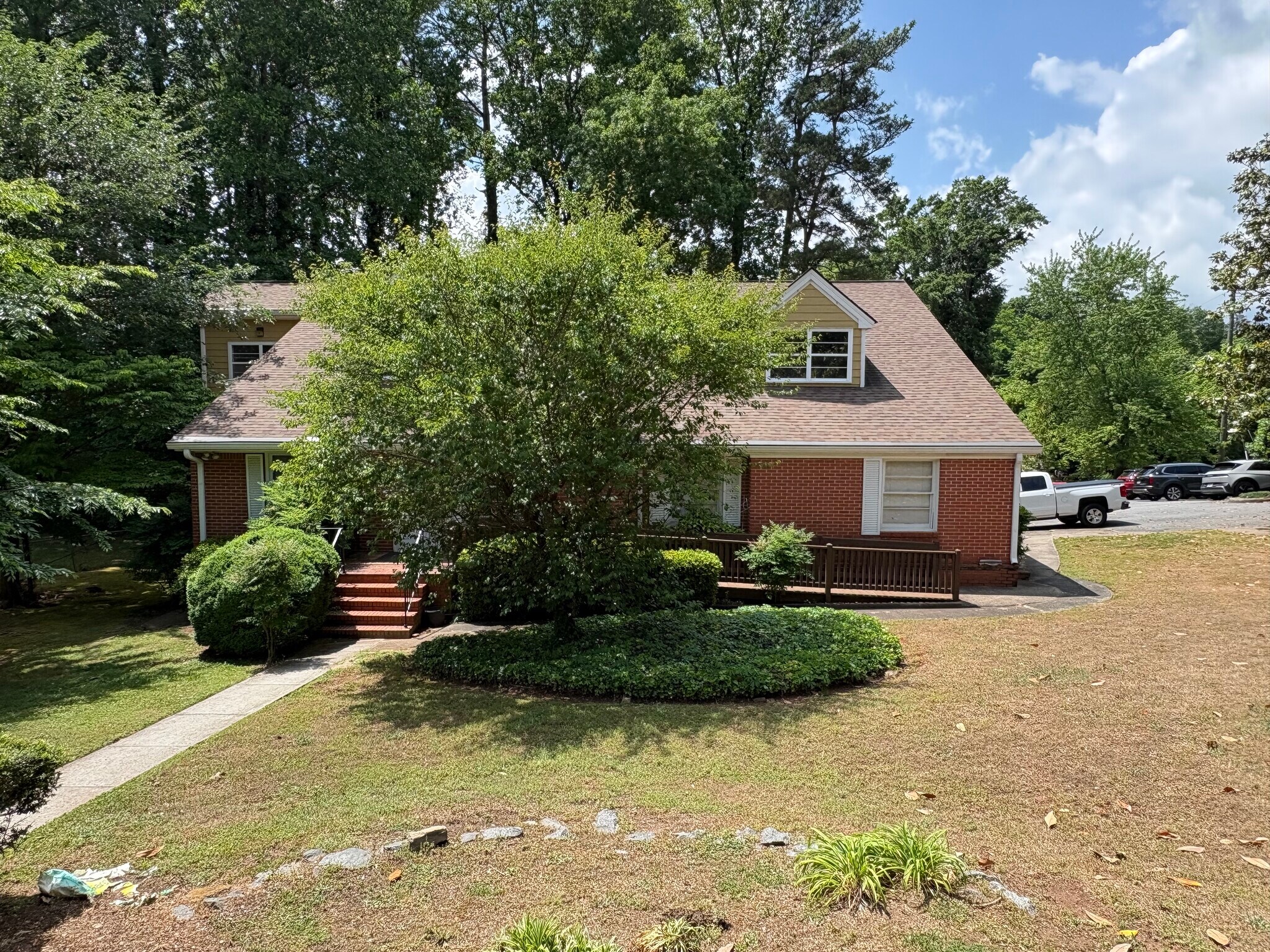 100 SE Dogwood Dr, Marietta, GA à vendre Photo du bâtiment- Image 1 de 9