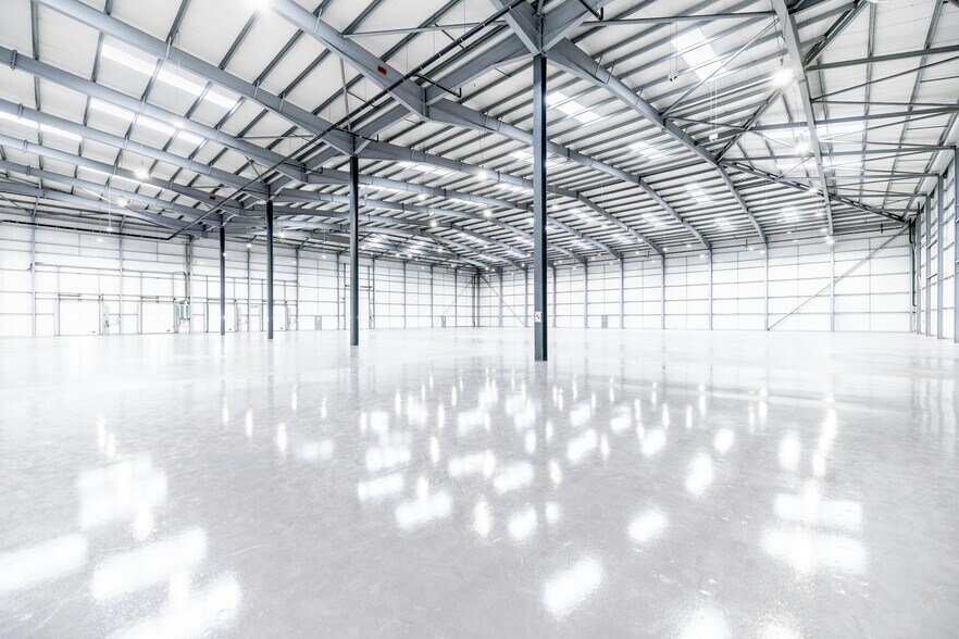 Choats Rd, Dagenham for lease - Building Photo - Image 3 of 17