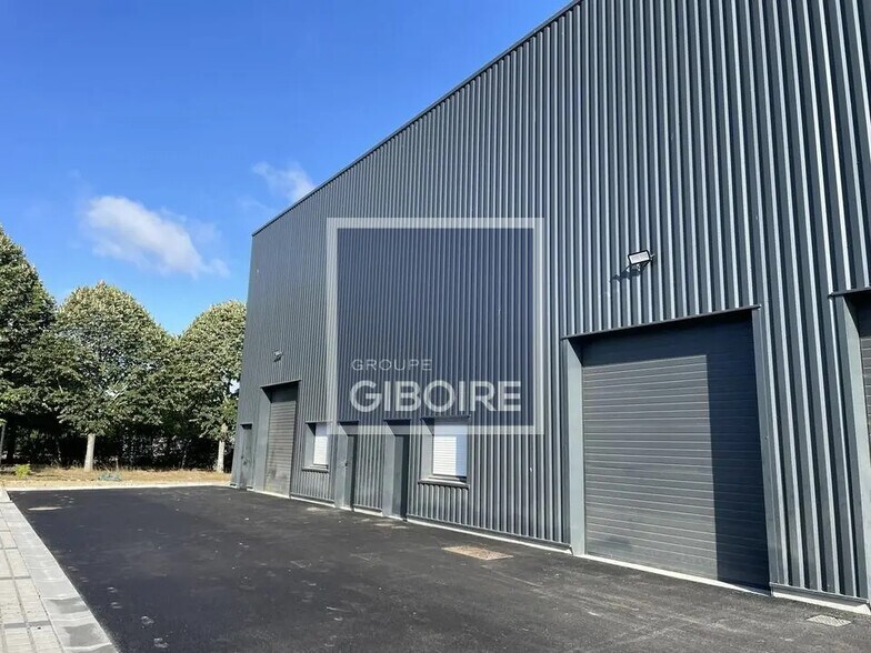 Industrial in Thorigné-Fouillard for lease - Building Photo - Image 1 of 18
