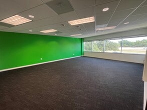2929 N Central Expy, Richardson, TX for lease Interior Photo- Image 2 of 5