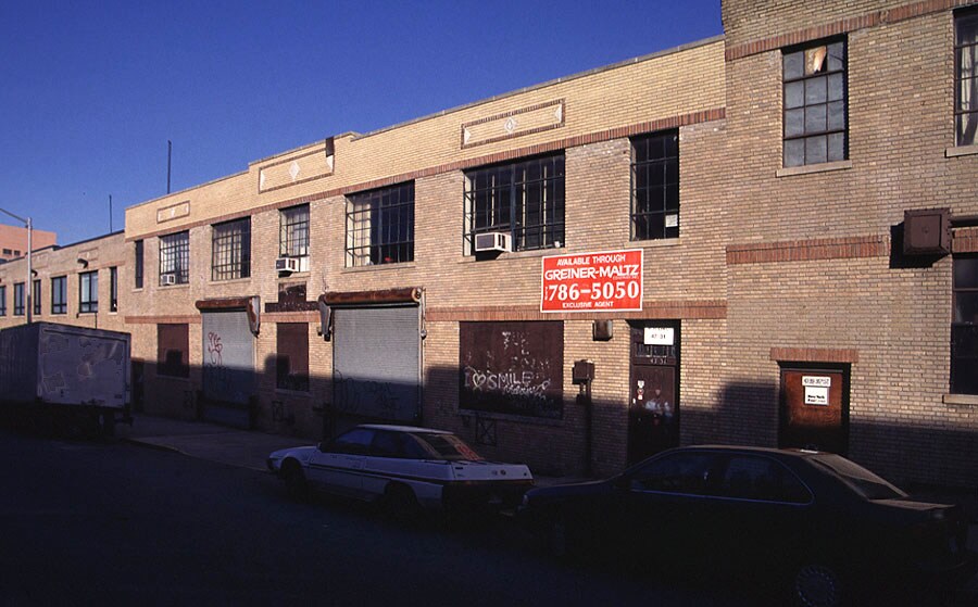 47-31 35th St, Long Island City, NY à louer - Photo du bâtiment - Image 2 de 5