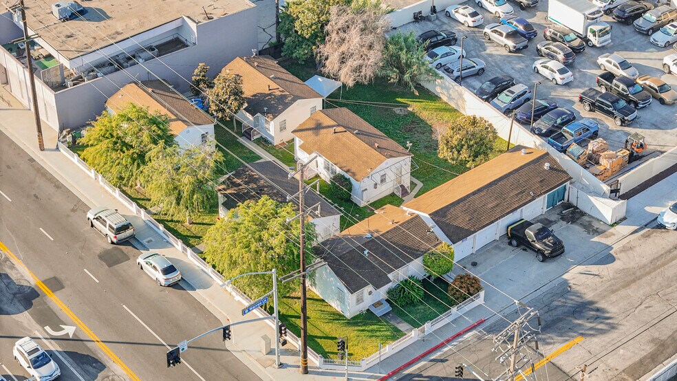 335-339 Centinela & 434 Warren Ln ave, Inglewood, CA à vendre - Photo du bâtiment - Image 2 de 19