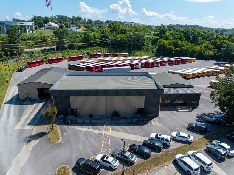 540 Collins Park Dr, Antioch, TN à louer - Photo principale - Image 1 de 9