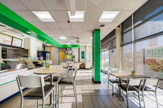 6115 Santa Monica Blvd, Los Angeles, CA à louer Photo intérieure- Image 2 de 10