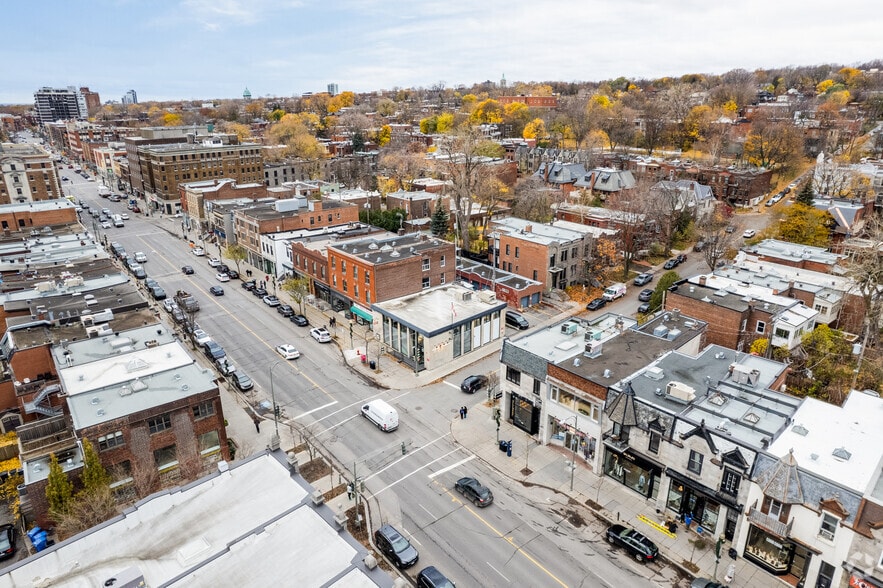 4895 Rue Sherbrooke O, Westmount, QC for sale - Aerial - Image 2 of 4