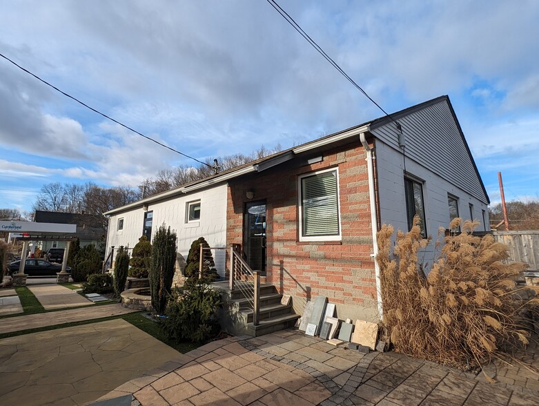 83 Central St, Hudson, MA for sale - Building Photo - Image 1 of 1