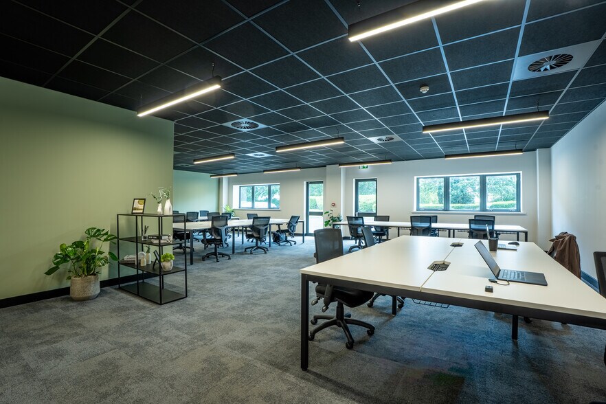 Futura Park, Bolton for lease - Interior Photo - Image 3 of 10