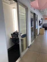 132-134 N York St, Elmhurst, IL for lease Interior Photo- Image 2 of 9