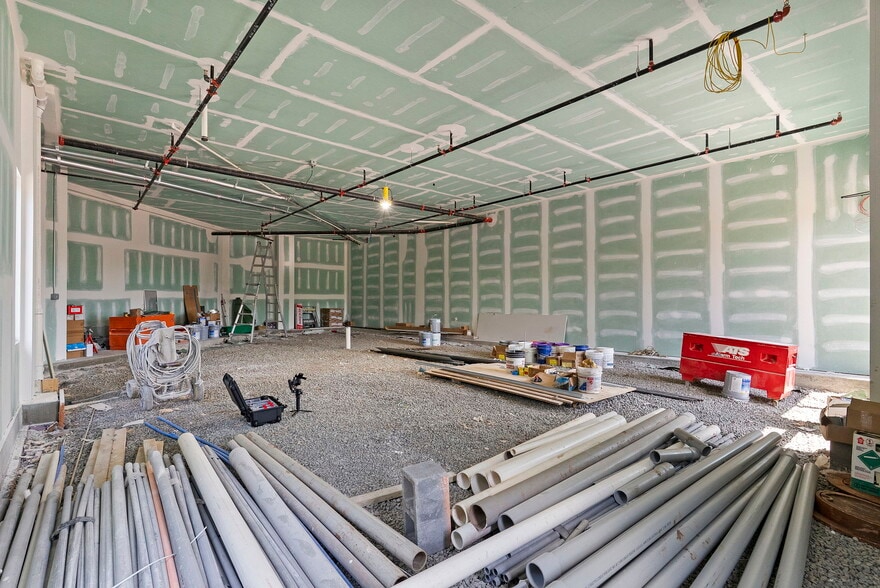 895 Benjamin Franklin Hwy, Birdsboro, PA for lease - Construction Photo - Image 3 of 7