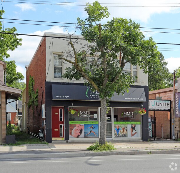864-868 King St W, Hamilton, ON à louer - Photo du bâtiment - Image 2 de 2