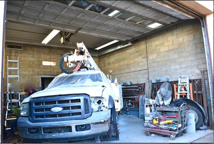 915 US Highway 1, Avenel, NJ à vendre - Photo intérieure - Image 3 de 6