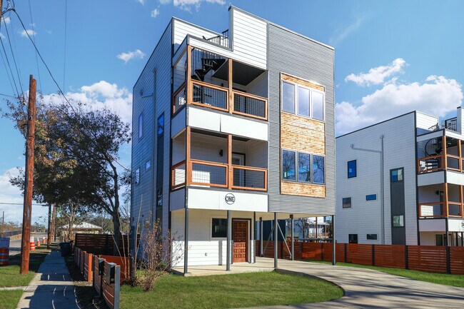 More details for 1512 Wyoming St, San Antonio, TX - Multifamily for Sale