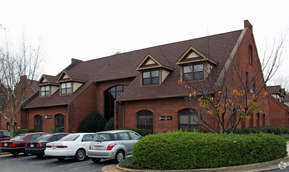 107 Fountain Brook Cir, Cary, NC for sale - Building Photo - Image 2 of 3