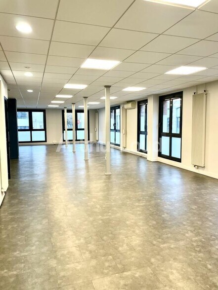 17 Rue De La Baignerie, Lille à vendre - Photo du bâtiment - Image 2 de 11