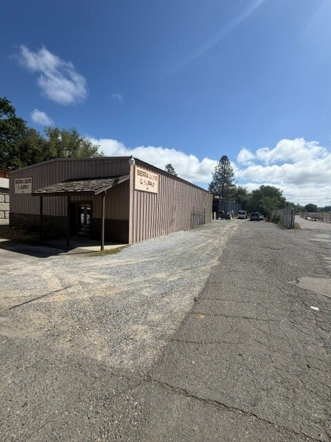 4415 Missouri Flat Rd, Placerville, CA for lease Primary Photo- Image 1 of 2