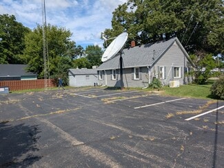 Plus de détails pour 706 E Allegan St, Otsego, MI - Bureau à vendre