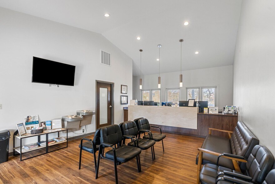 304-306 Boston Sq, Georgetown, KY à vendre - Hall d’entrée - Image 3 de 27