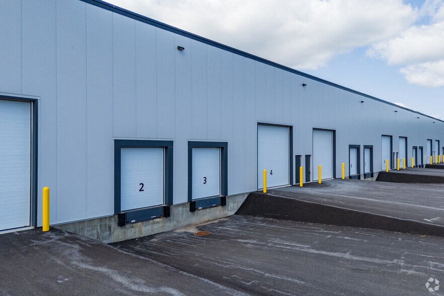 188 Rue Armand-Majeau S, Saint-Roch-de-l'achigan, QC à vendre - Photo du bâtiment - Image 2 de 3