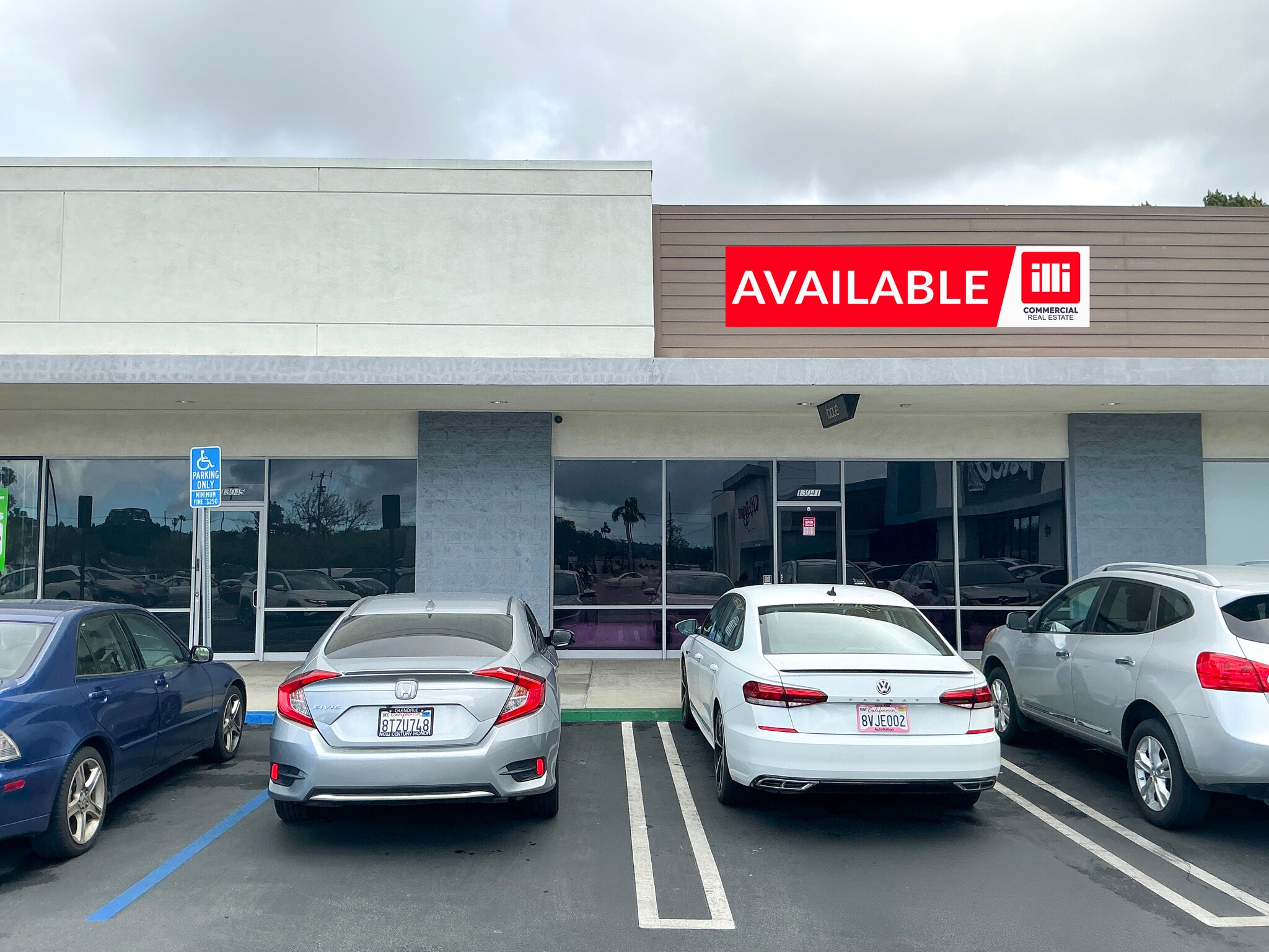 13005-13075 Victory Blvd, North Hollywood, CA à louer Photo intérieure- Image 1 de 1