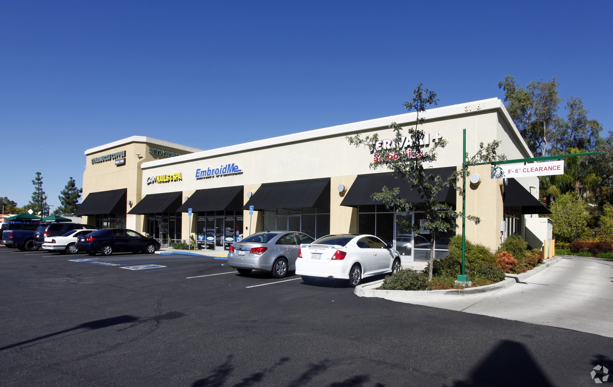 31364 Hampton Rd, Yucaipa, CA for lease Primary Photo- Image 1 of 8