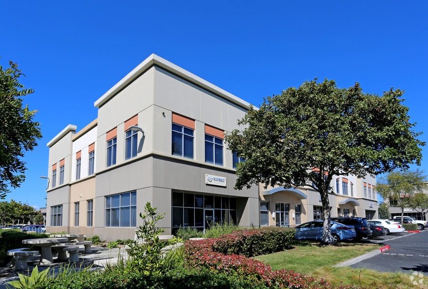 2231 Harbor Bay Pky, Alameda, CA for sale - Building Photo - Image 3 of 17