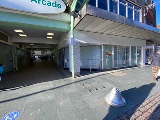 More details for 22 Harpur St, Bedford - Retail for Sale