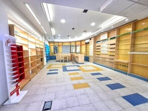 Retail in San Sebastián de los Reyes, Madrid for lease Interior Photo- Image 2 of 8