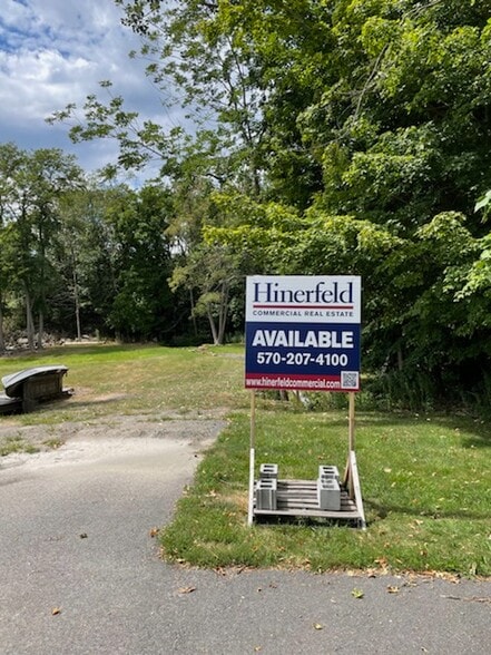 Sam's, Scott Township Lackawanna, PA for sale - Building Photo - Image 2 of 3