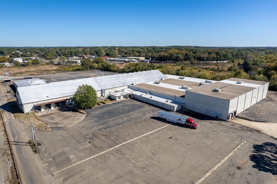 103 Red Bridge Rd, De Queen, AR for lease - Building Photo - Image 2 of 49