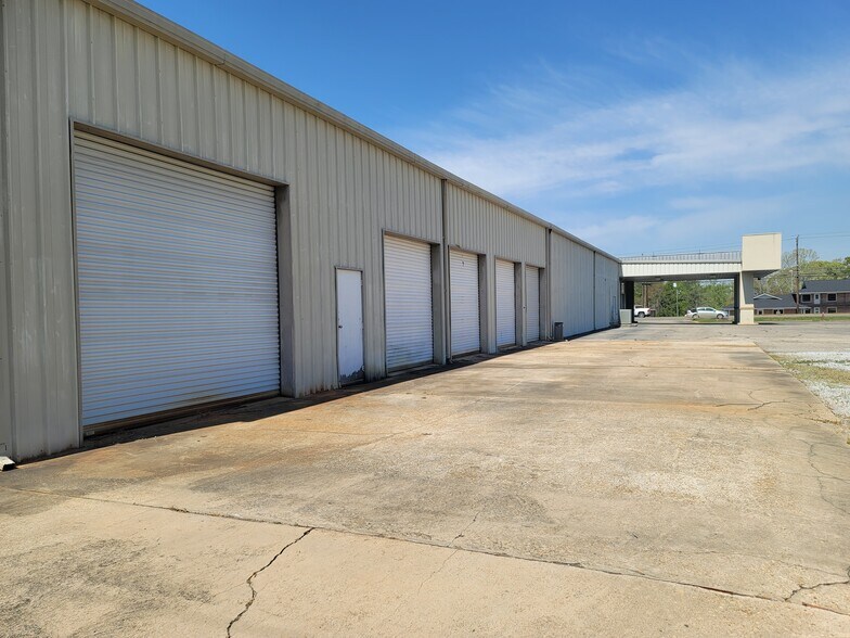 1222 Rucker Blvd, Enterprise, AL à vendre - Photo du bâtiment - Image 2 de 3
