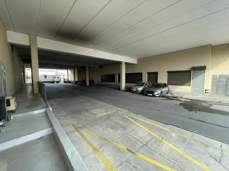 Flex in Drancy for lease - Building Photo - Image 1 of 8
