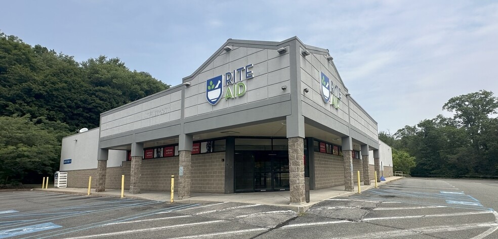 701 Route 211 E, Middletown, NY for lease - Building Photo - Image 3 of 4