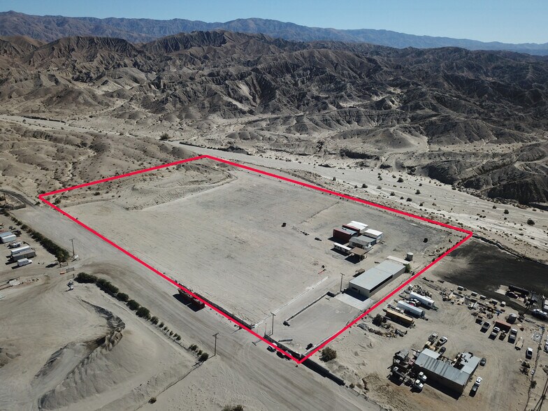 27600 Sierra Del Sol, Thousand Palms, CA à louer - Aérien - Image 1 de 12