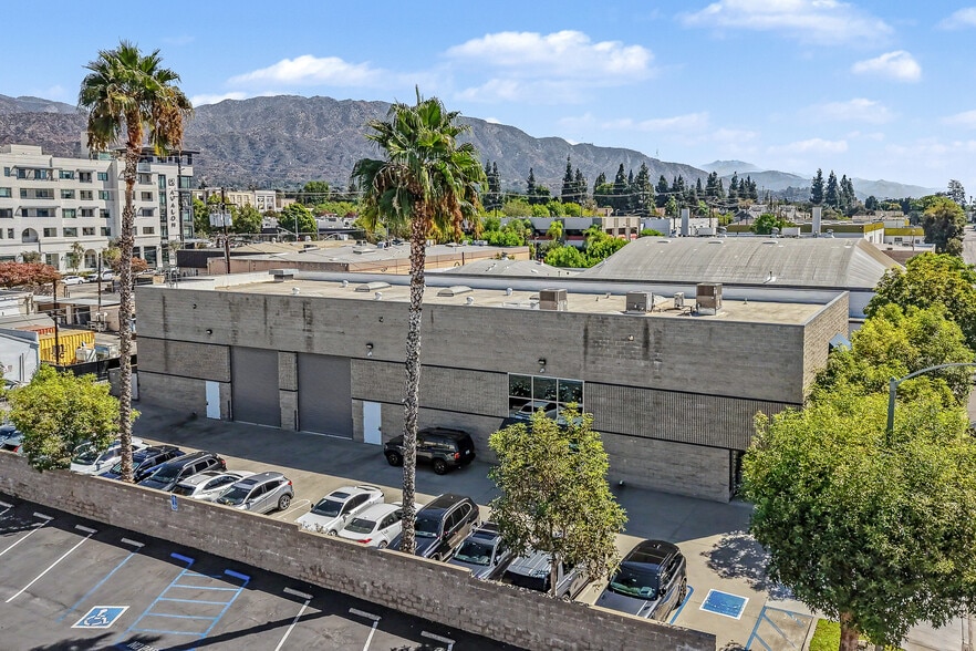 125 W Maple Ave, Monrovia, CA for sale - Building Photo - Image 1 of 27