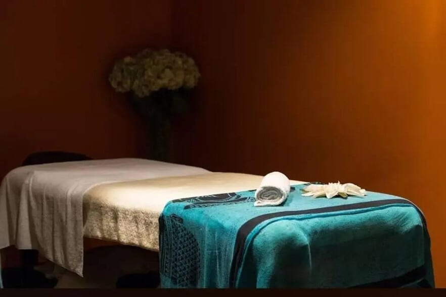 8 Rue Guillaume Bertrand, Paris for lease - Building Photo - Image 3 of 10