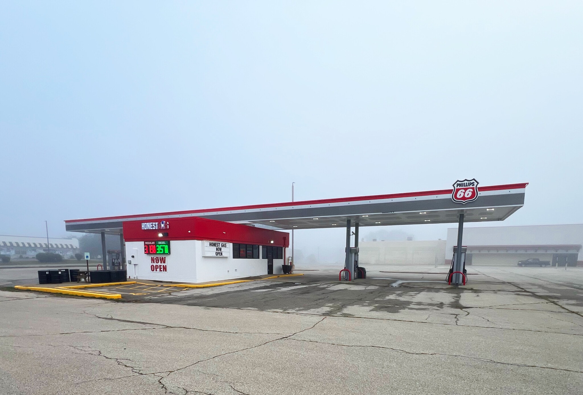 1498 Pershing rd, Decatur, IL for lease Primary Photo- Image 1 of 6