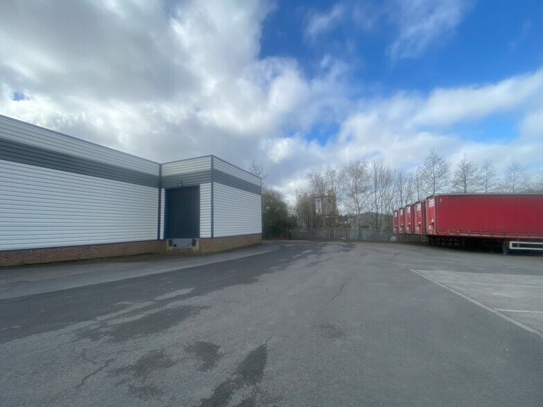 Futures Way, Bradford à vendre - Photo du bâtiment - Image 2 de 11