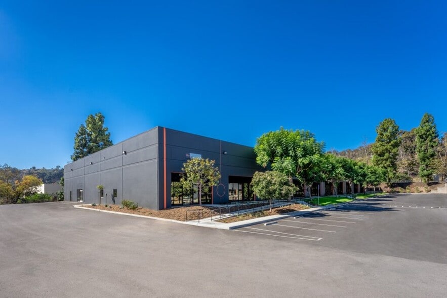 5965 Santa Fe St, San Diego, CA for lease - Building Photo - Image 2 of 4