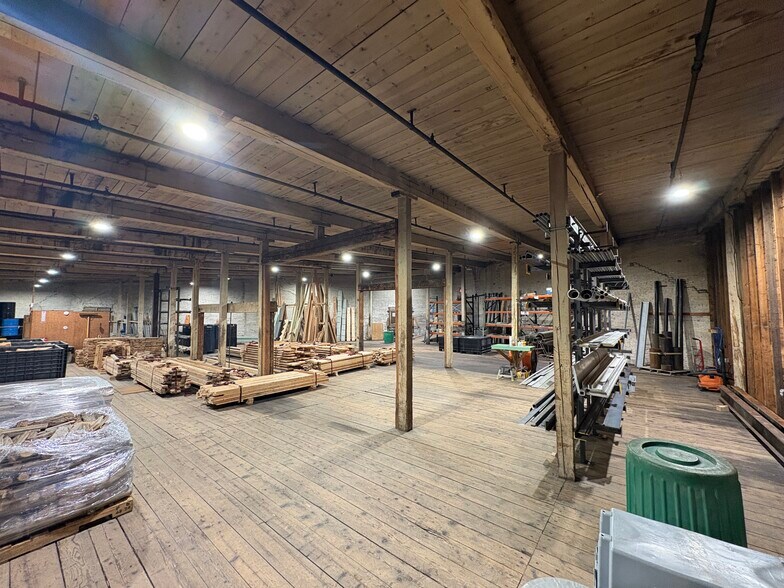 81 Elm St, Biddeford, ME à vendre - Photo du bâtiment - Image 2 de 10