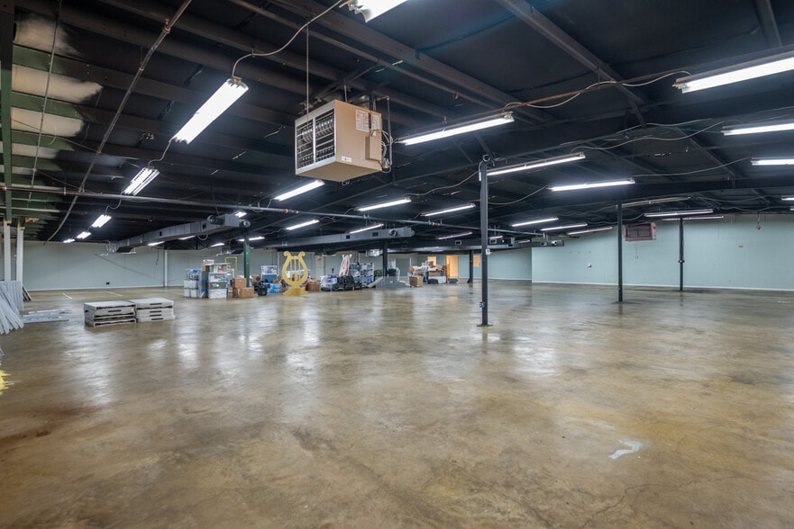 1006 Lynn Ln, Starkville, MS for lease - Building Photo - Image 3 of 21