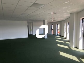 More details for Rue Des Valets, Montluel - Office for Sale