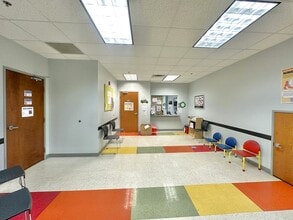 777 Beachway Dr, Indianapolis, IN for lease Interior Photo- Image 2 of 20