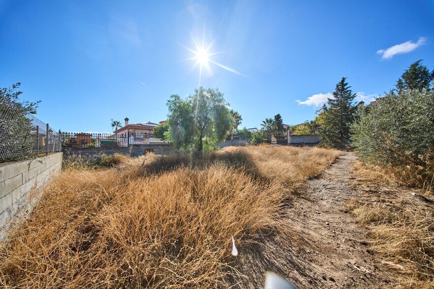 Calle Tórtola, 20, Vegas del Genil, Granada à vendre - Photo du bâtiment - Image 3 de 10